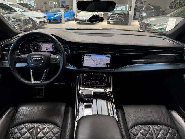 Fahrzeugbild eines Audi Q8
