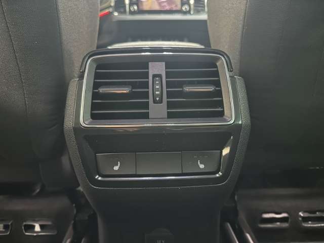 Fahrzeugbild eines Skoda Karoq