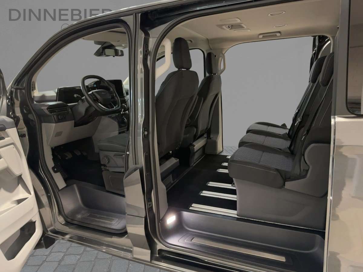 Fahrzeugbild eines Ford Tourneo Custom