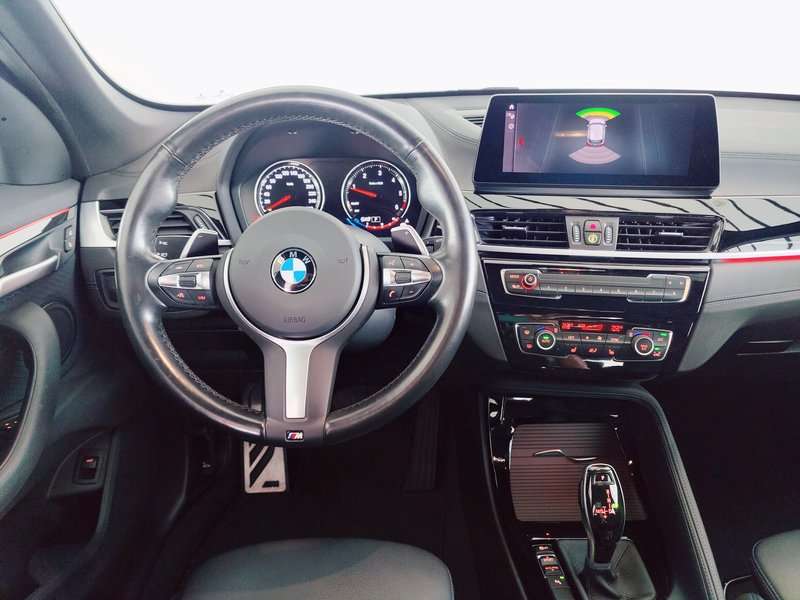 Fahrzeugbild eines BMW X1