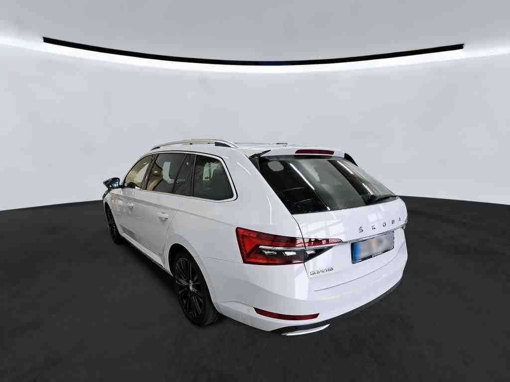 Fahrzeugbild eines Skoda Superb