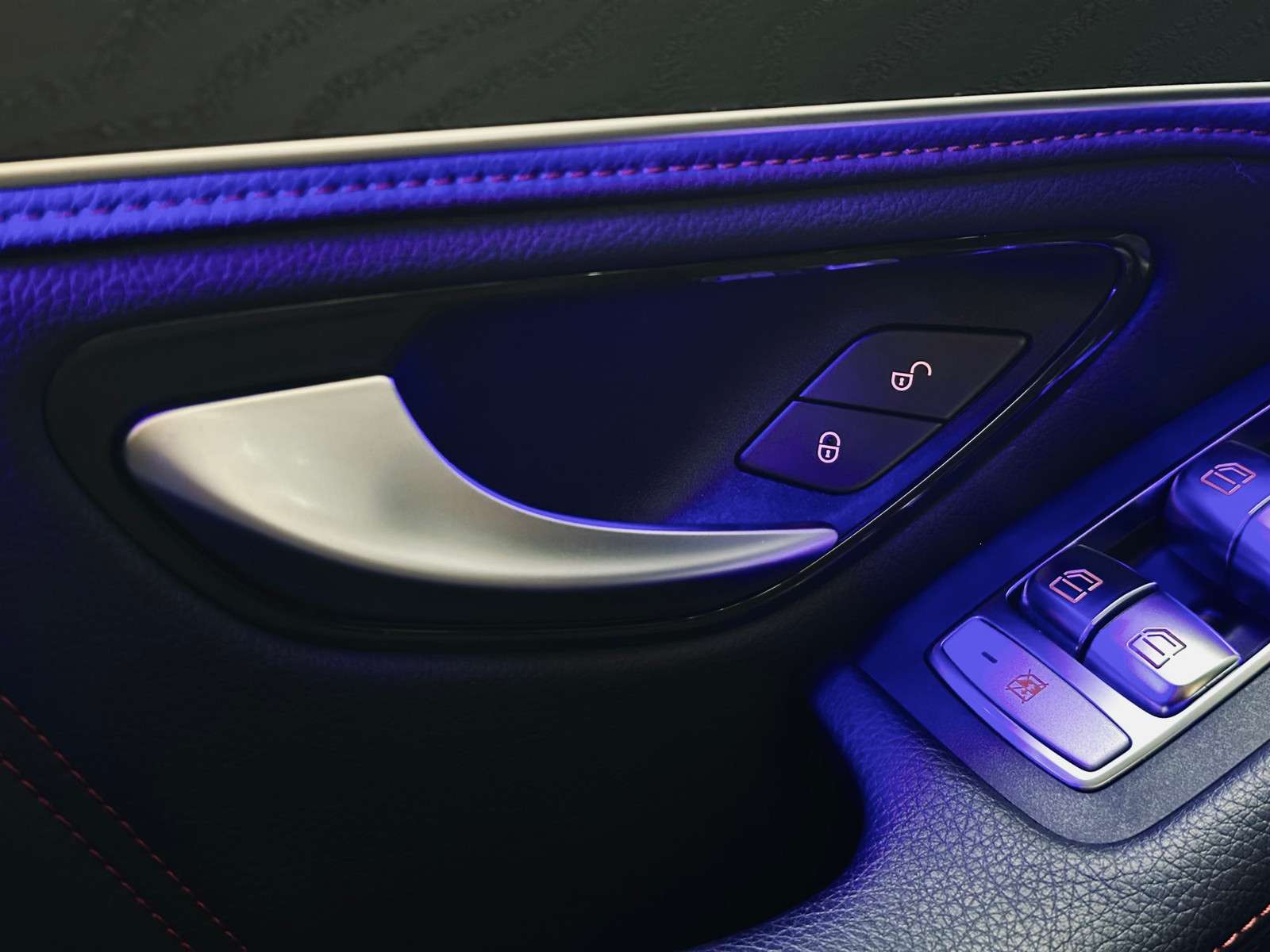 Fahrzeugbild eines Mercedes-Benz GLC