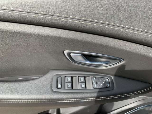 Fahrzeugbild eines Renault Grand Scénic
