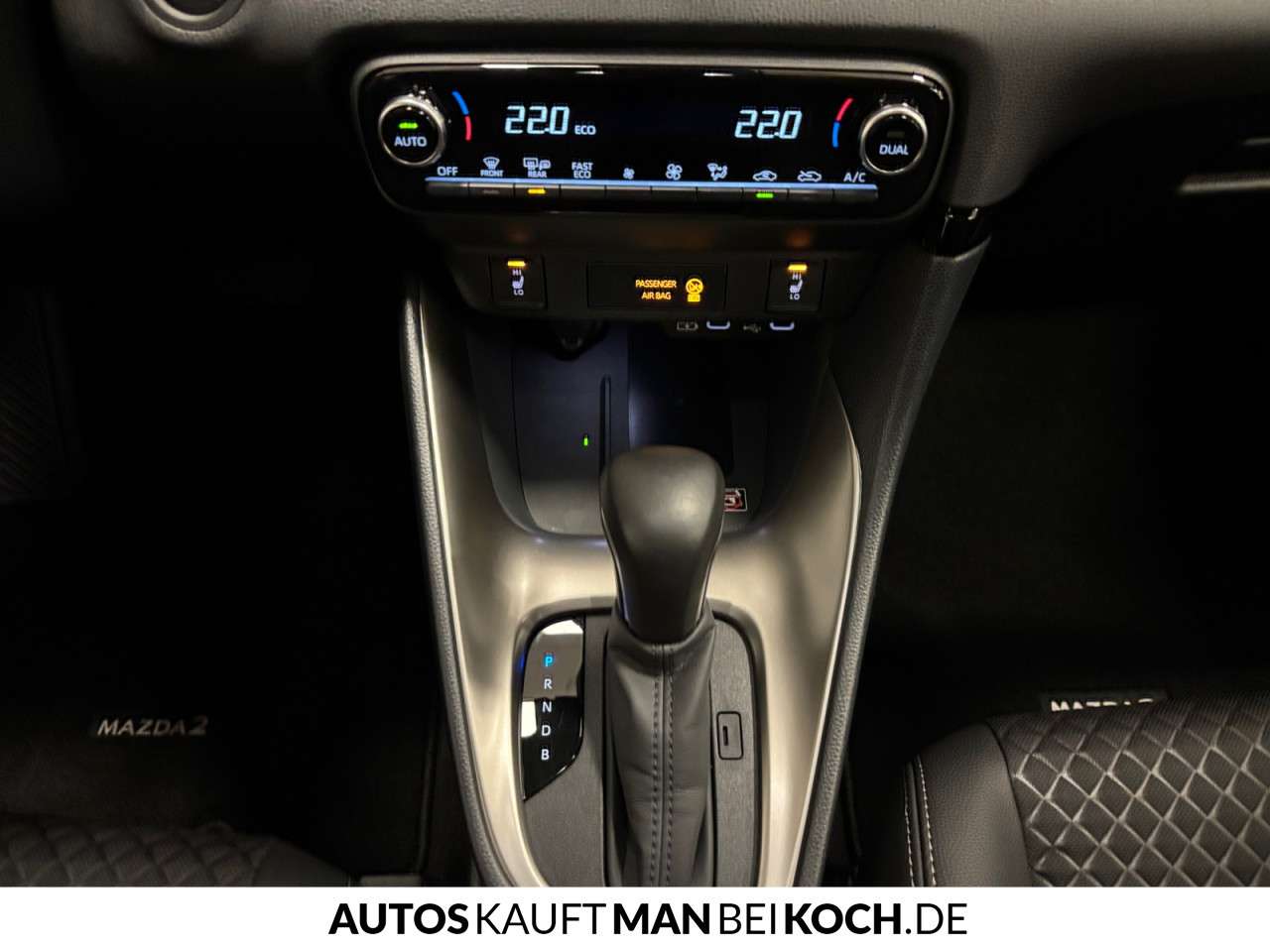 Fahrzeugbild eines Mazda Mazda2 Hybrid