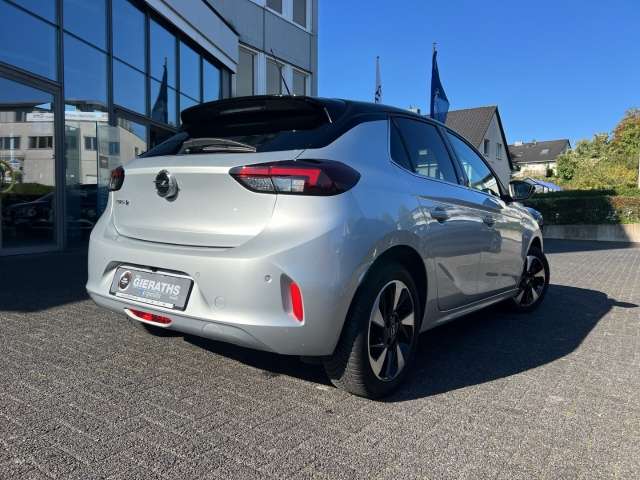 Fahrzeugbild eines Opel Corsa