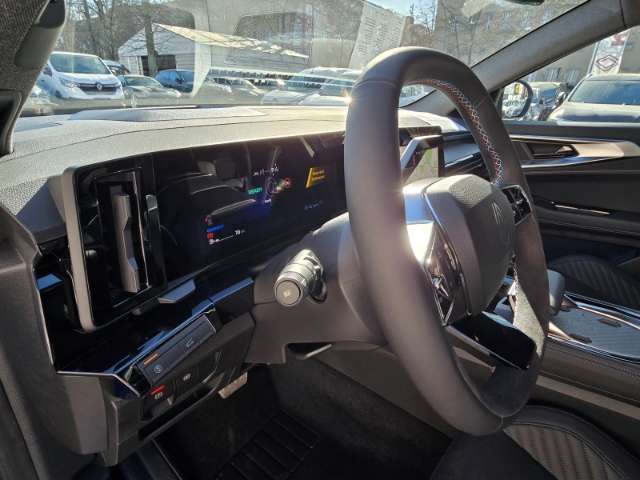 Fahrzeugbild eines Renault Rafale