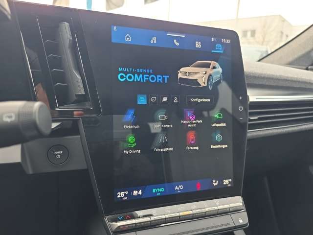 Fahrzeugbild eines Renault Scenic E-TECH