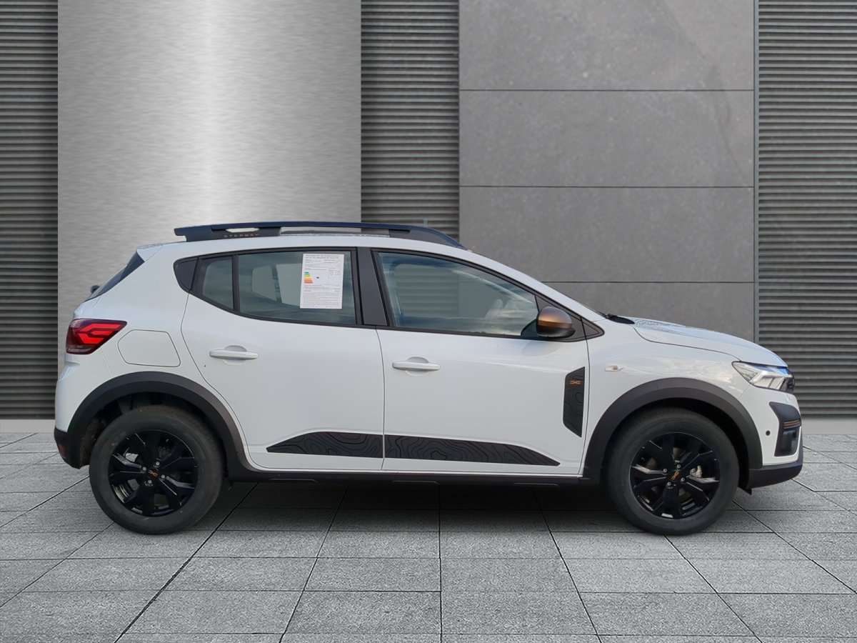 Fahrzeugbild eines Dacia Sandero