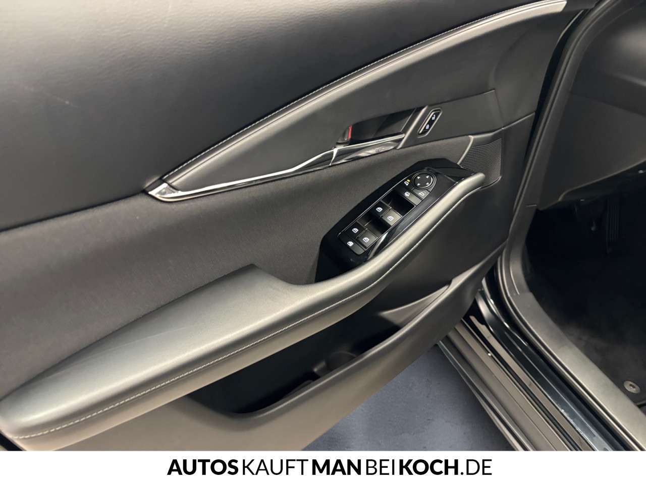 Fahrzeugbild eines Mazda CX-30