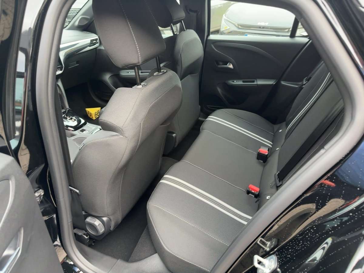 Fahrzeugbild eines Opel Corsa