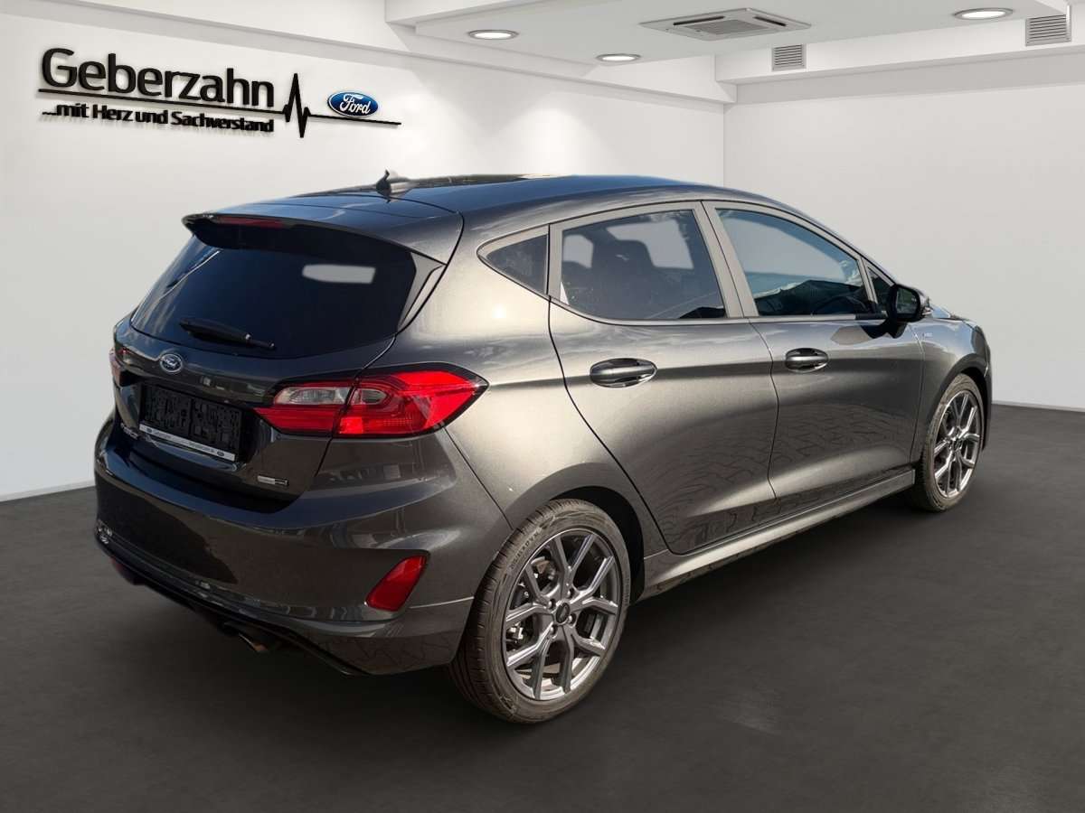 Fahrzeugbild eines Ford Fiesta