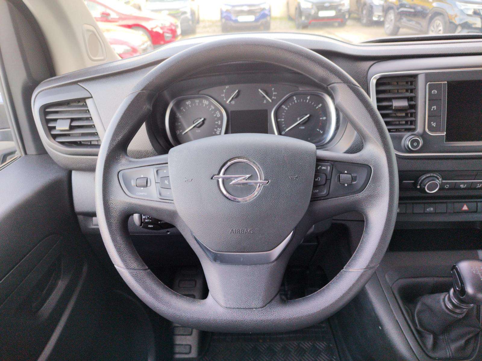 Fahrzeugbild eines Opel Vivaro