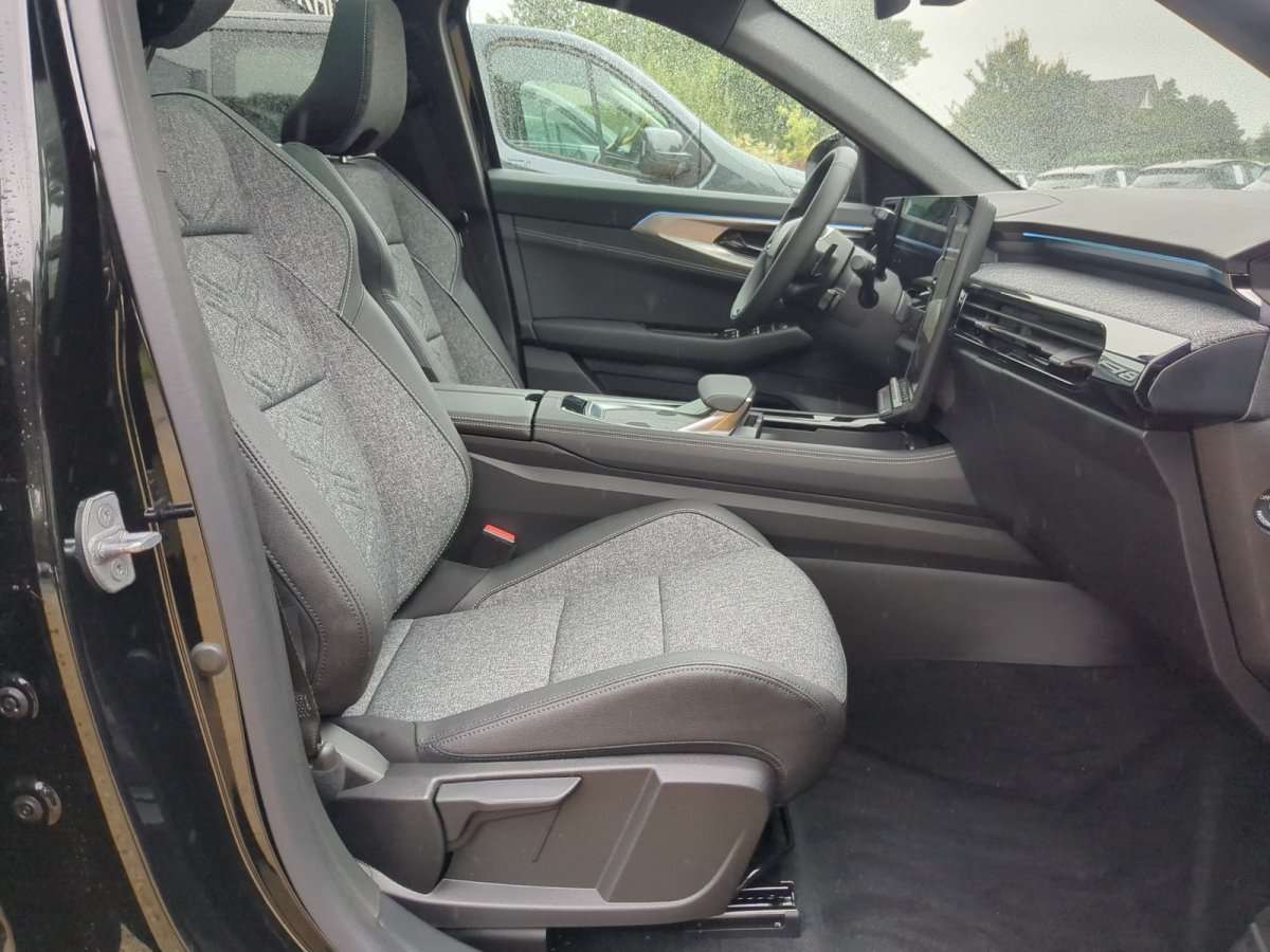 Fahrzeugbild eines Renault Austral
