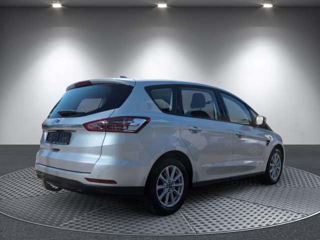 Fahrzeugbild eines Ford S-MAX