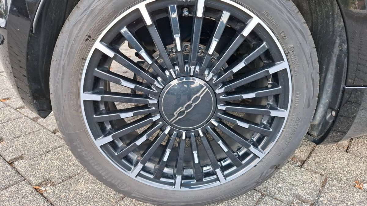 Fahrzeugbild eines Fiat 500