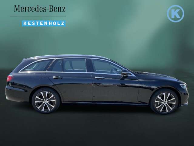 Fahrzeugbild eines Mercedes-Benz E-Klasse