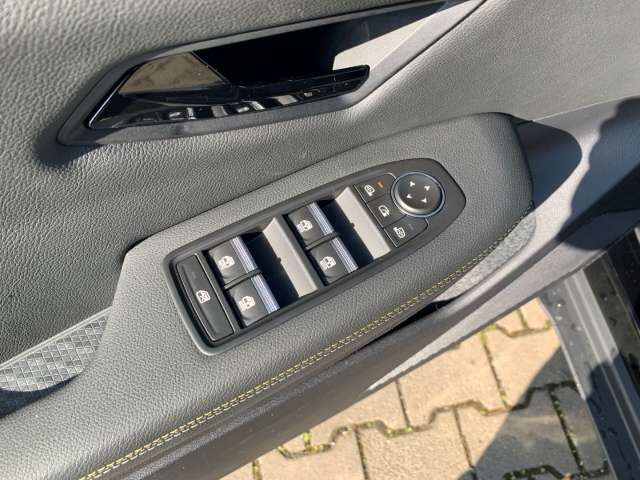 Fahrzeugbild eines Renault Scenic E-TECH