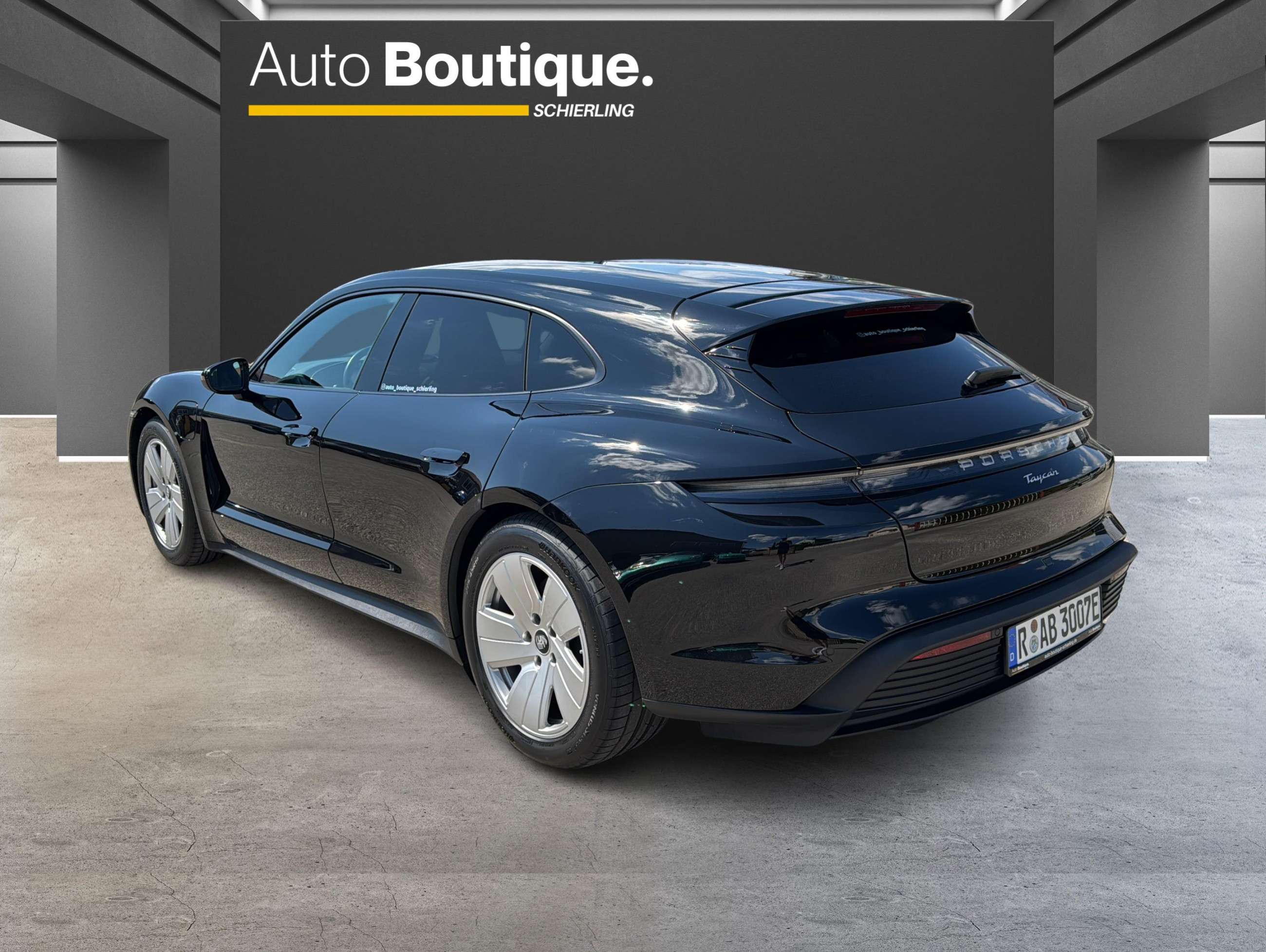 Fahrzeugbild eines Porsche Taycan