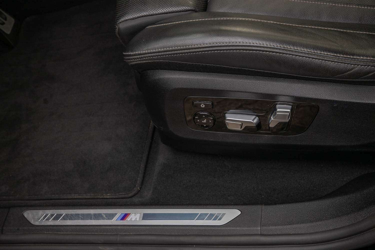 Fahrzeugbild eines BMW X6
