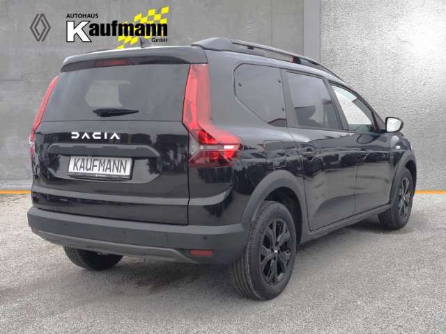 Fahrzeugbild eines Dacia Jogger