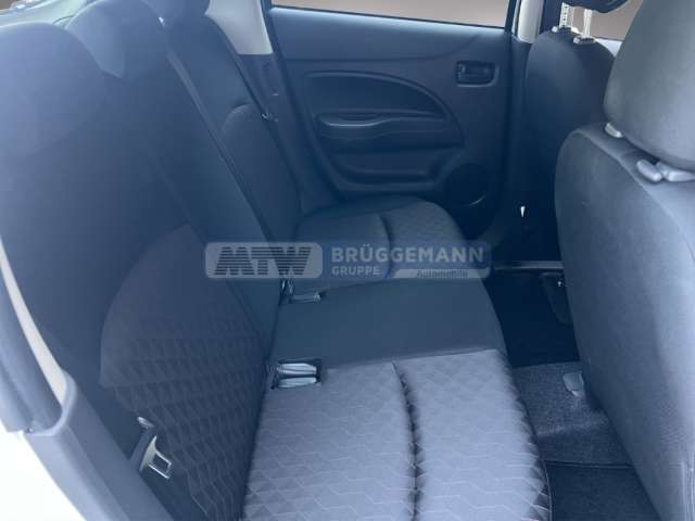 Fahrzeugbild eines Mitsubishi Space Star
