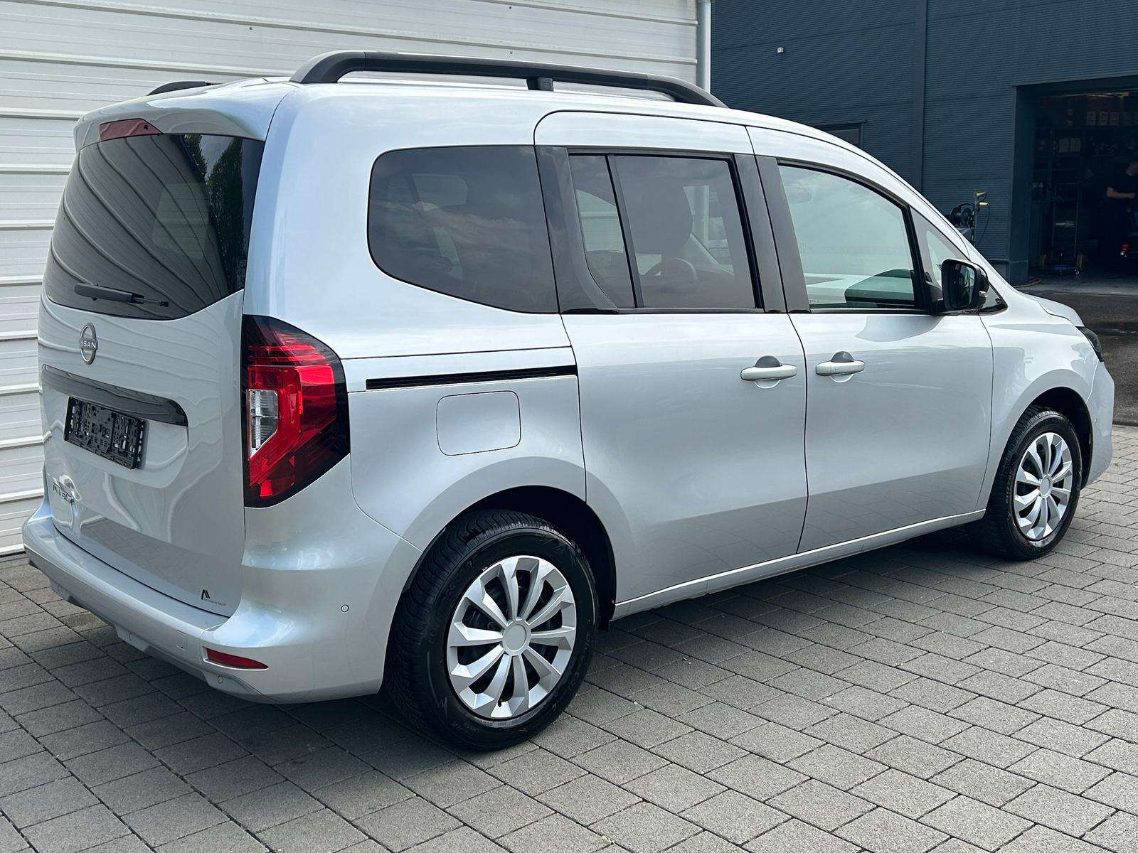 Fahrzeugbild eines Nissan Townstar