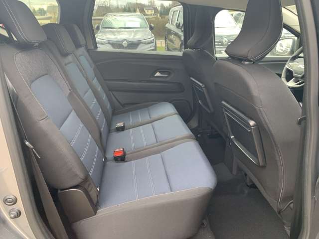 Fahrzeugbild eines Dacia Jogger