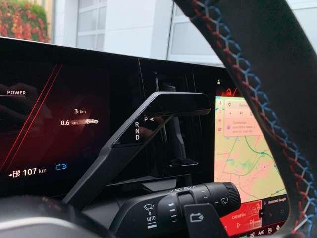 Fahrzeugbild eines Renault Scenic E-TECH