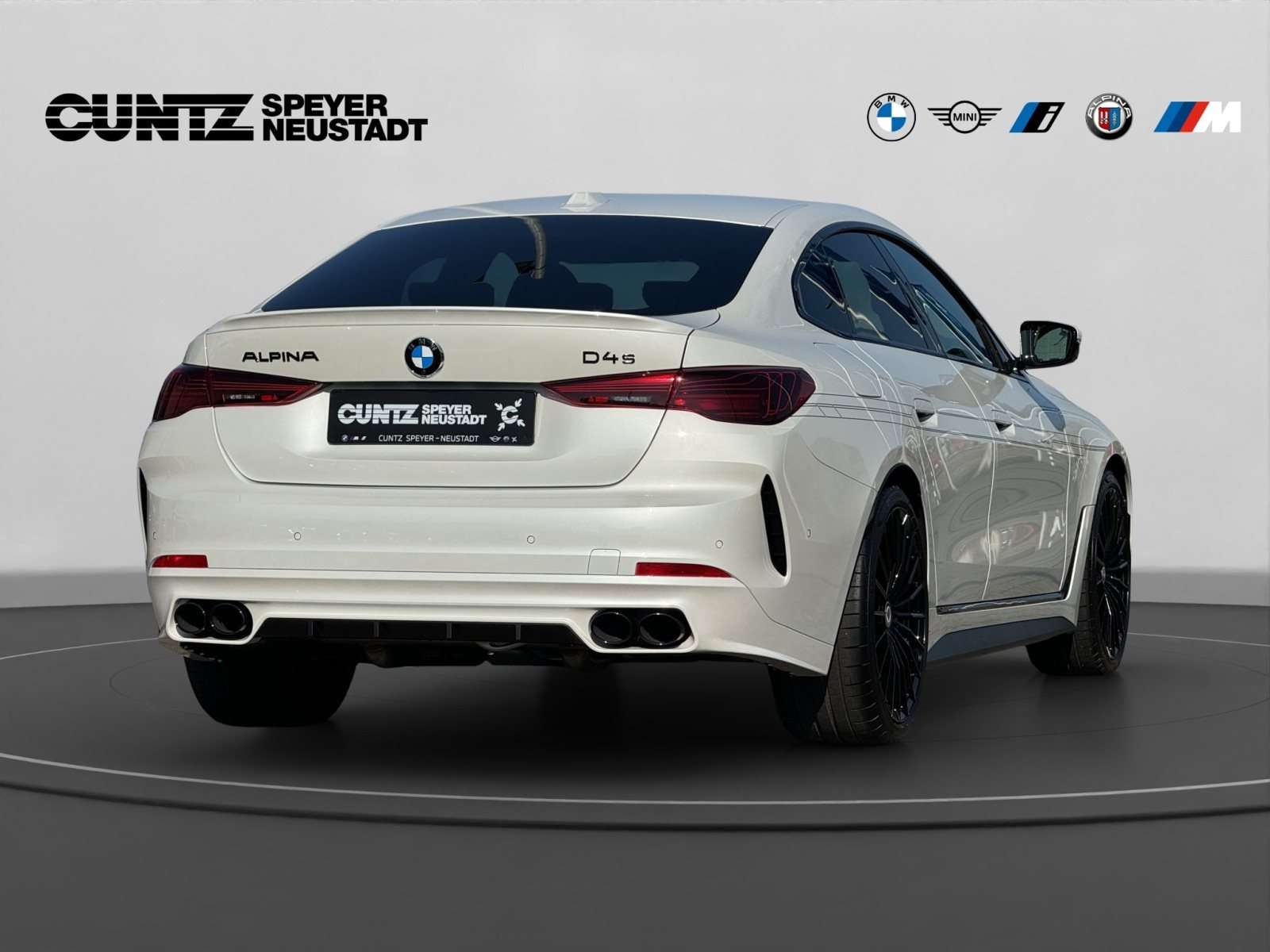 Fahrzeugbild eines Alpina D4