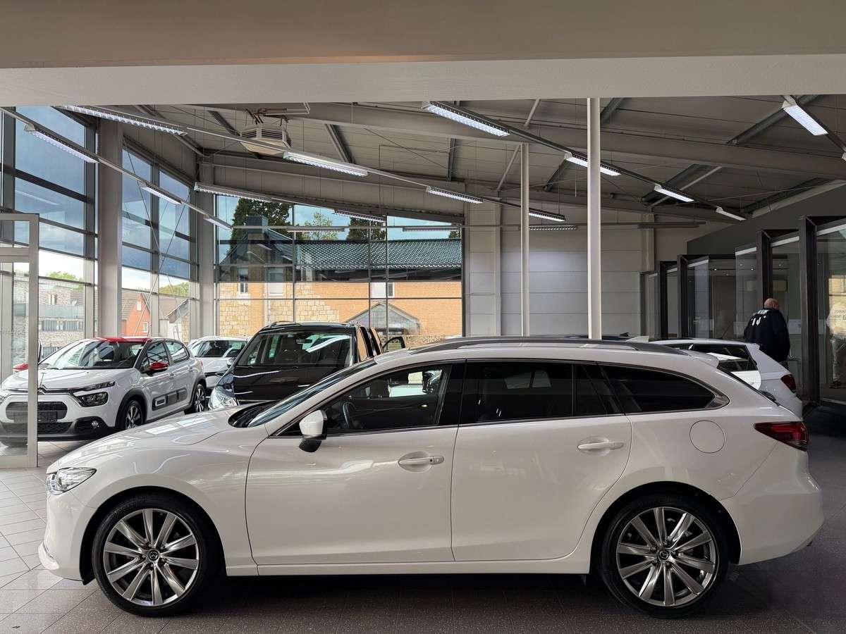 Fahrzeugbild eines Mazda Mazda6