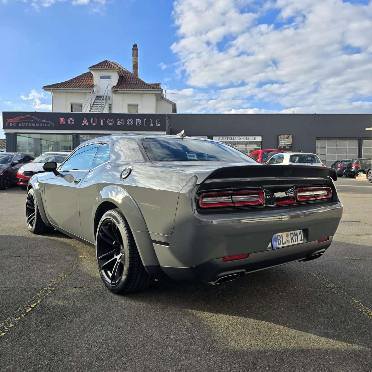 Fahrzeugbild eines Dodge Challenger
