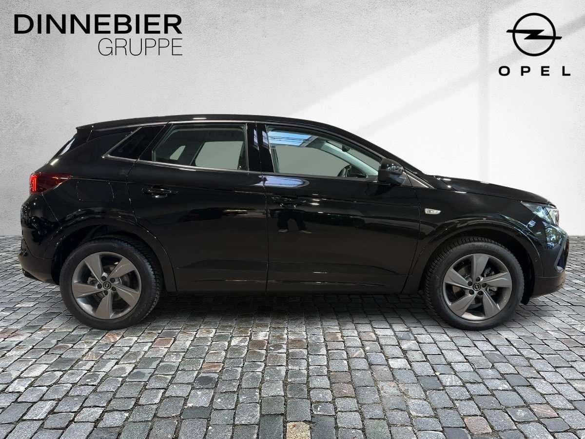 Fahrzeugbild eines Opel Grandland X