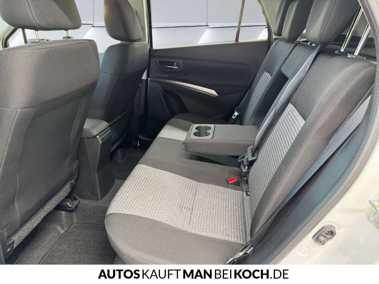 Fahrzeugbild eines Suzuki S-Cross