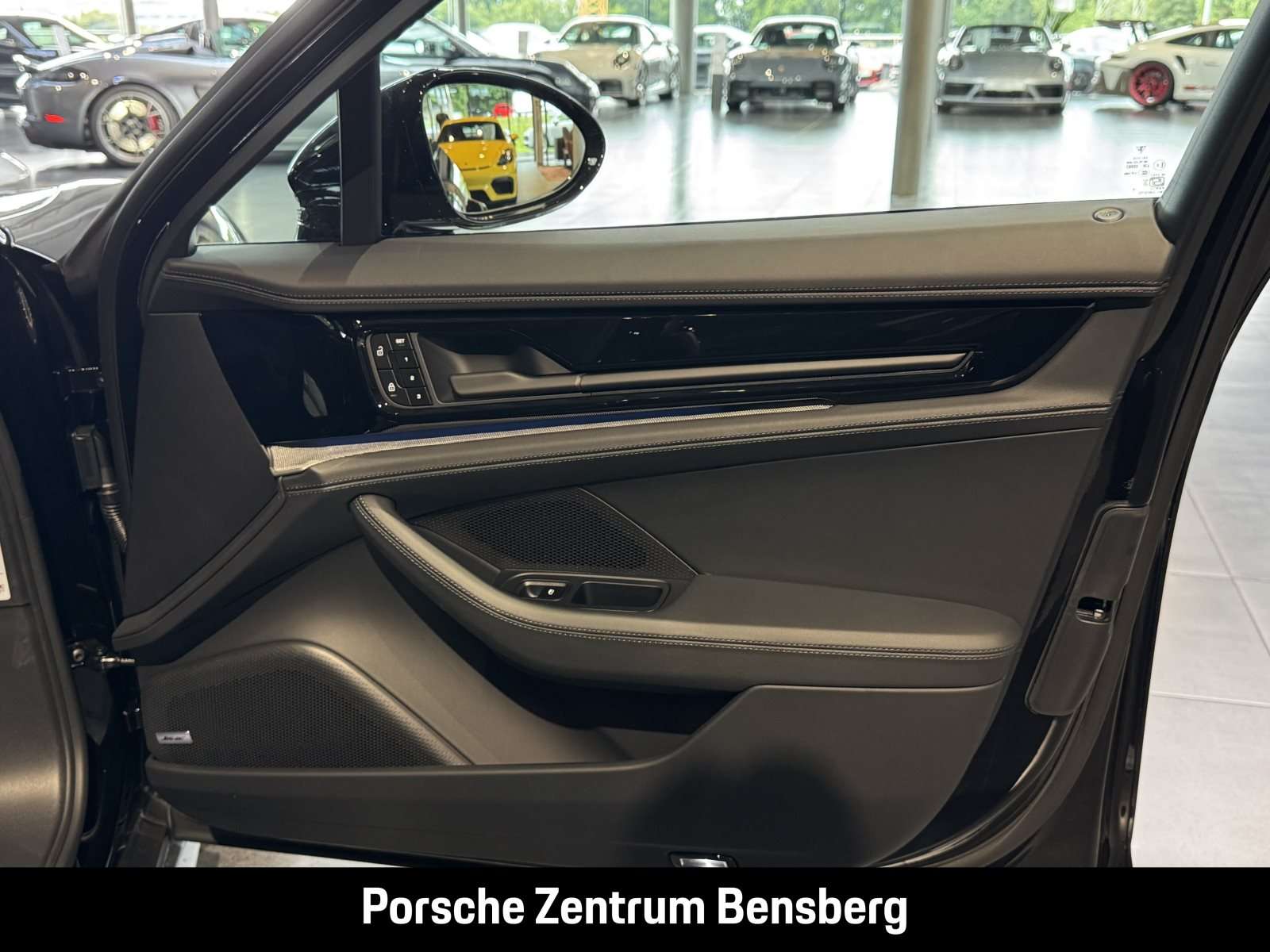 Fahrzeugbild eines Porsche Panamera