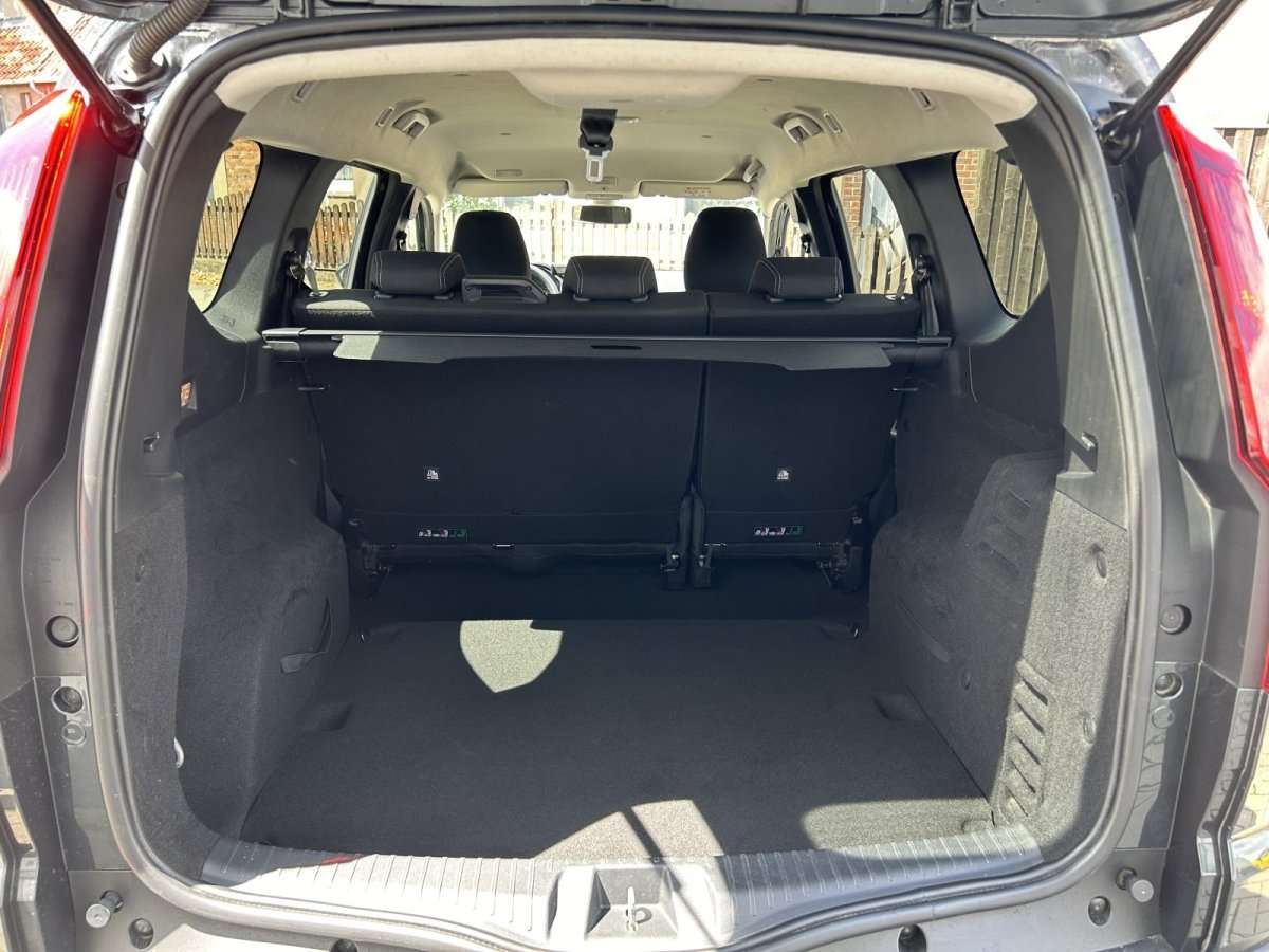 Fahrzeugbild eines Dacia Jogger