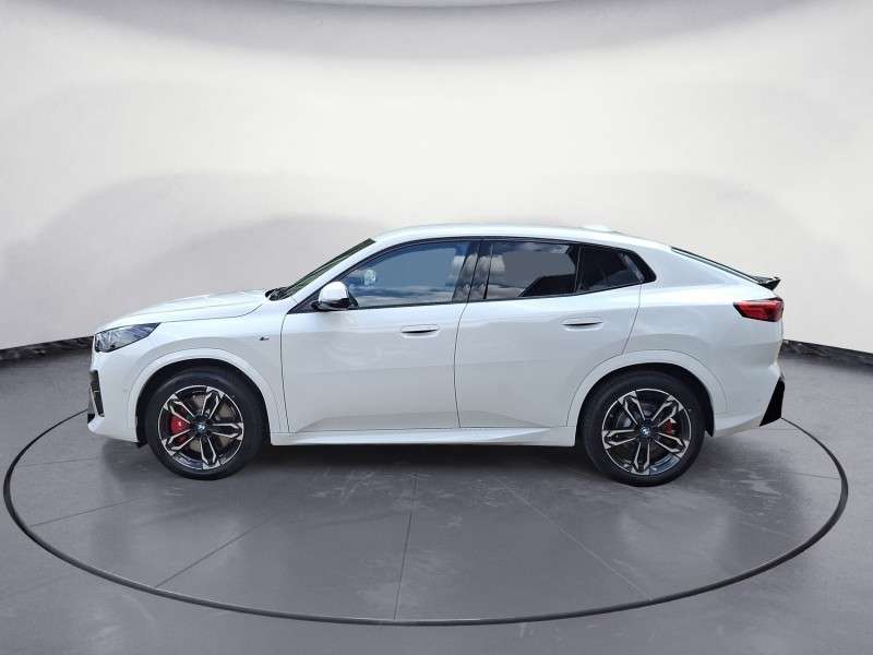 Fahrzeugbild eines BMW X2