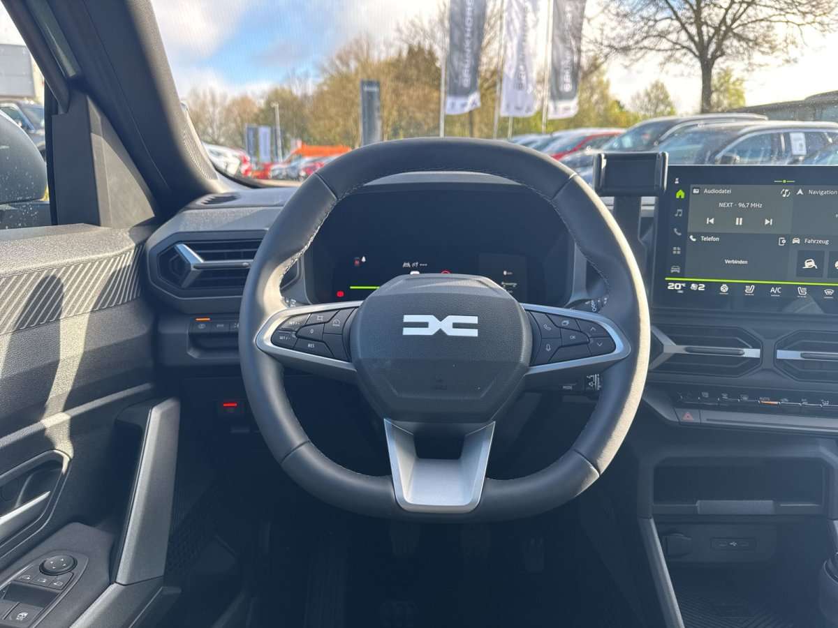 Fahrzeugbild eines Dacia Bigster