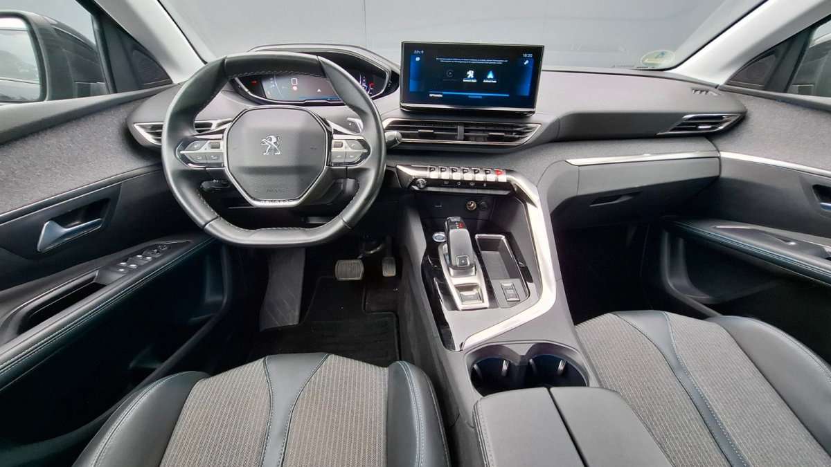 Fahrzeugbild eines Peugeot 5008