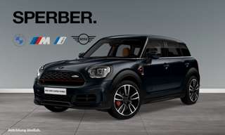 Schräge Frontansicht auf einen MINI MINI , freigestellt