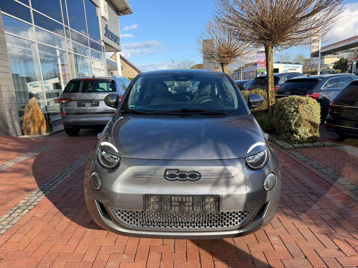 Fahrzeugbild eines Fiat 500