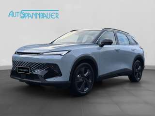 Schräge Frontansicht auf einen BAIC X55 , freigestellt