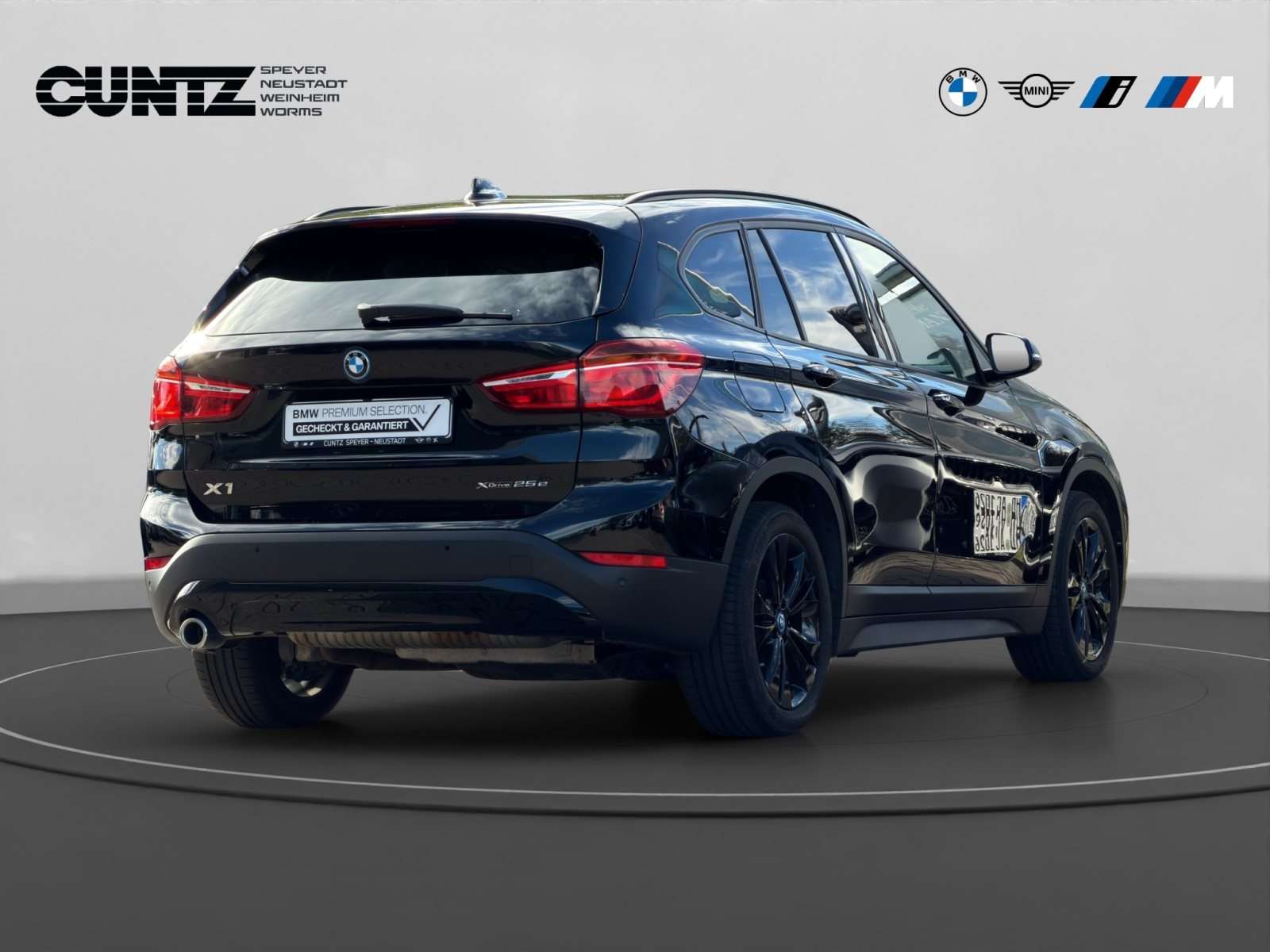 Fahrzeugbild eines BMW X1