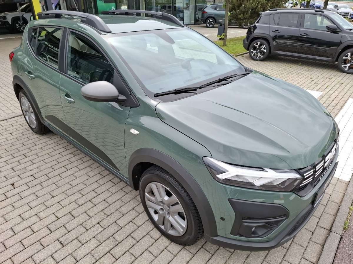 Fahrzeugbild eines Dacia Sandero