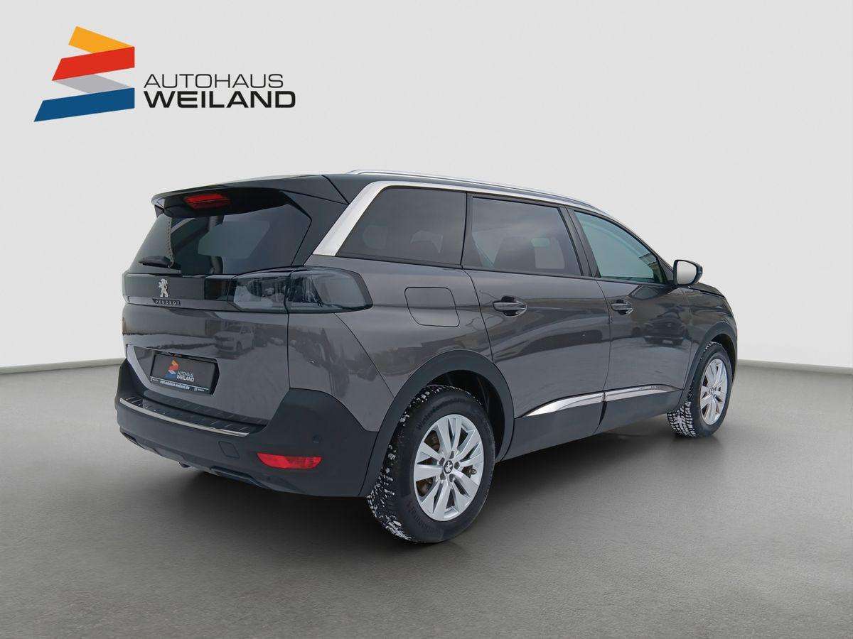 Fahrzeugbild eines Peugeot 5008