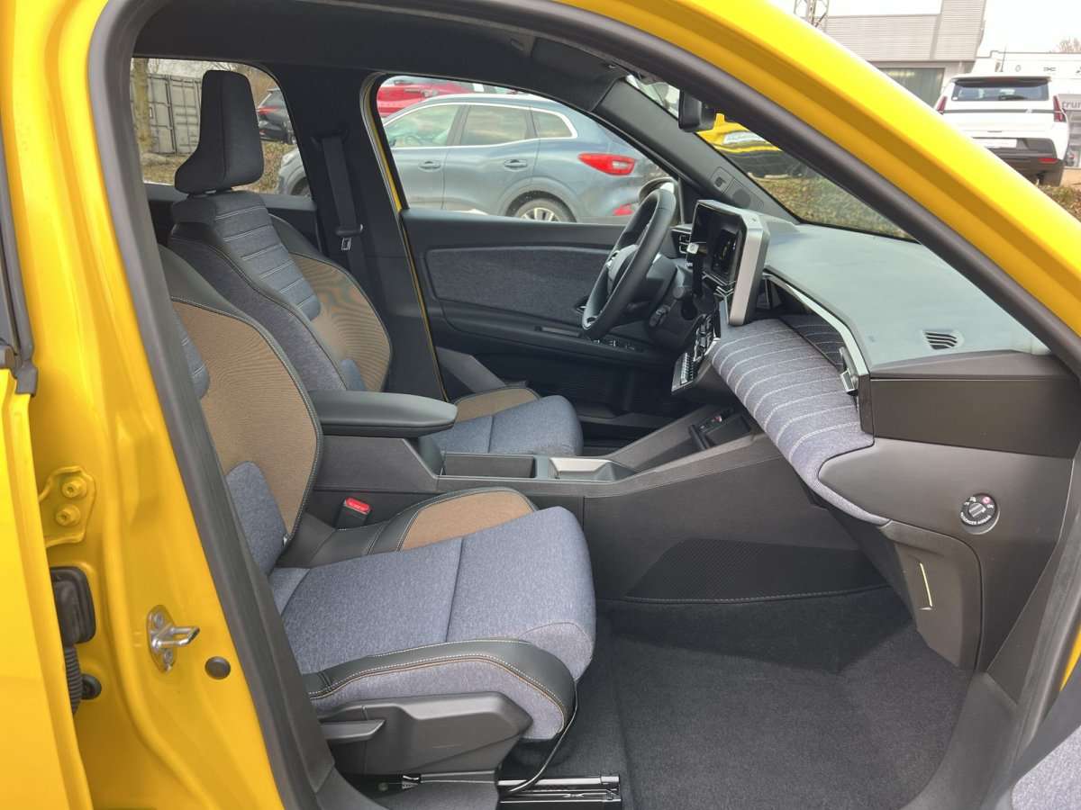 Fahrzeugbild eines Renault 5 E-TECH