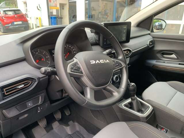 Fahrzeugbild eines Dacia Jogger