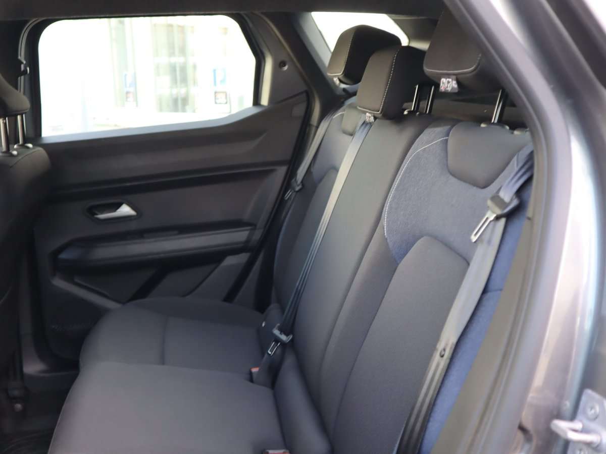 Fahrzeugbild eines Dacia Duster