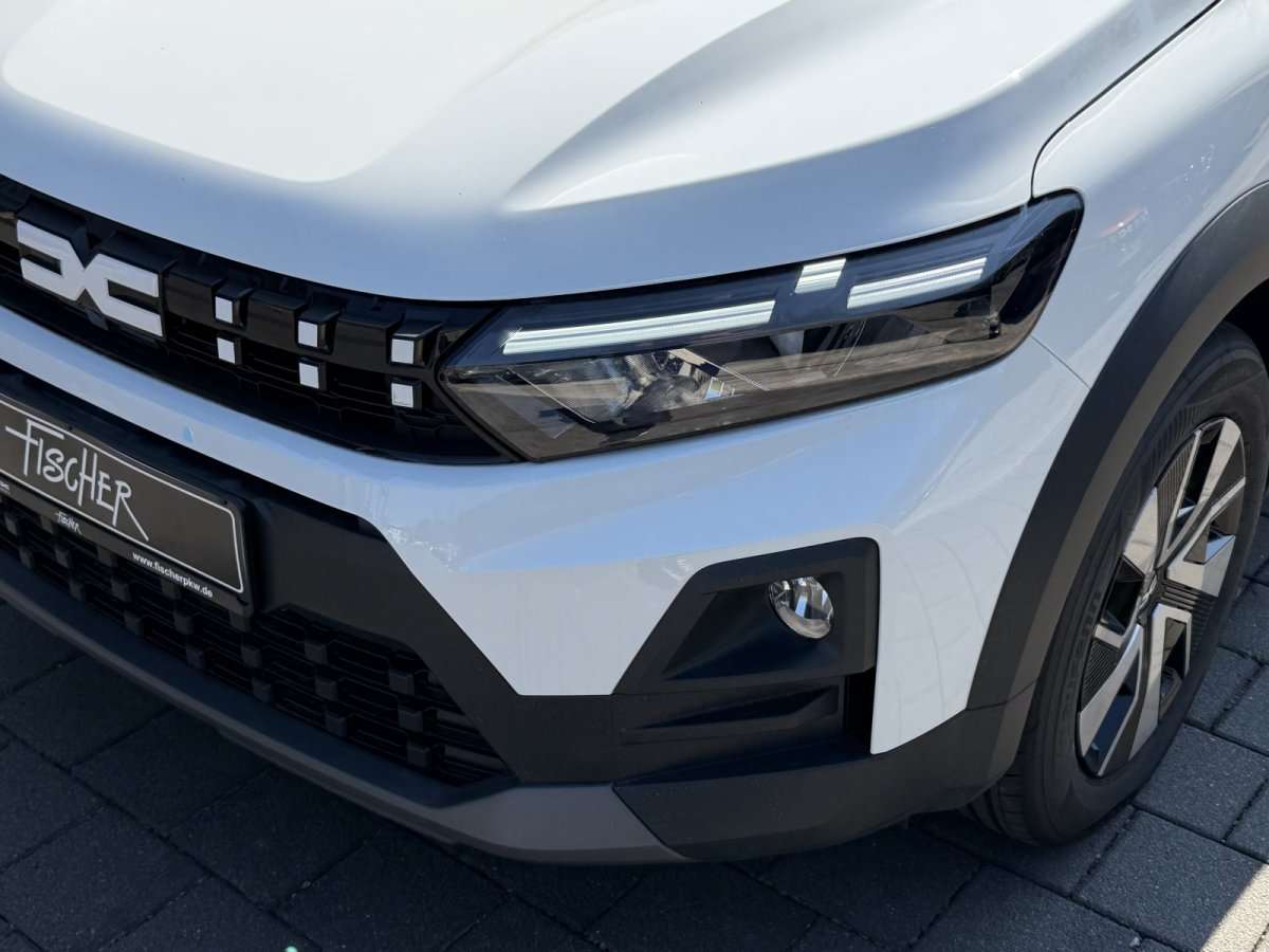 Fahrzeugbild eines Dacia Sandero