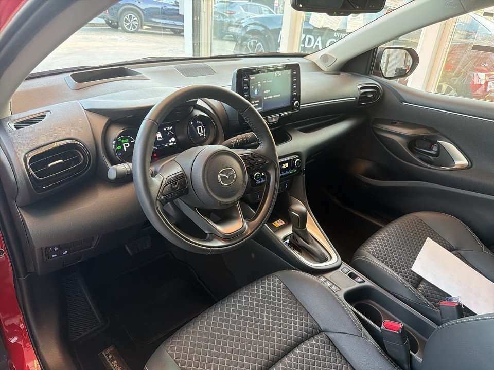 Fahrzeugbild eines Mazda Mazda2 Hybrid