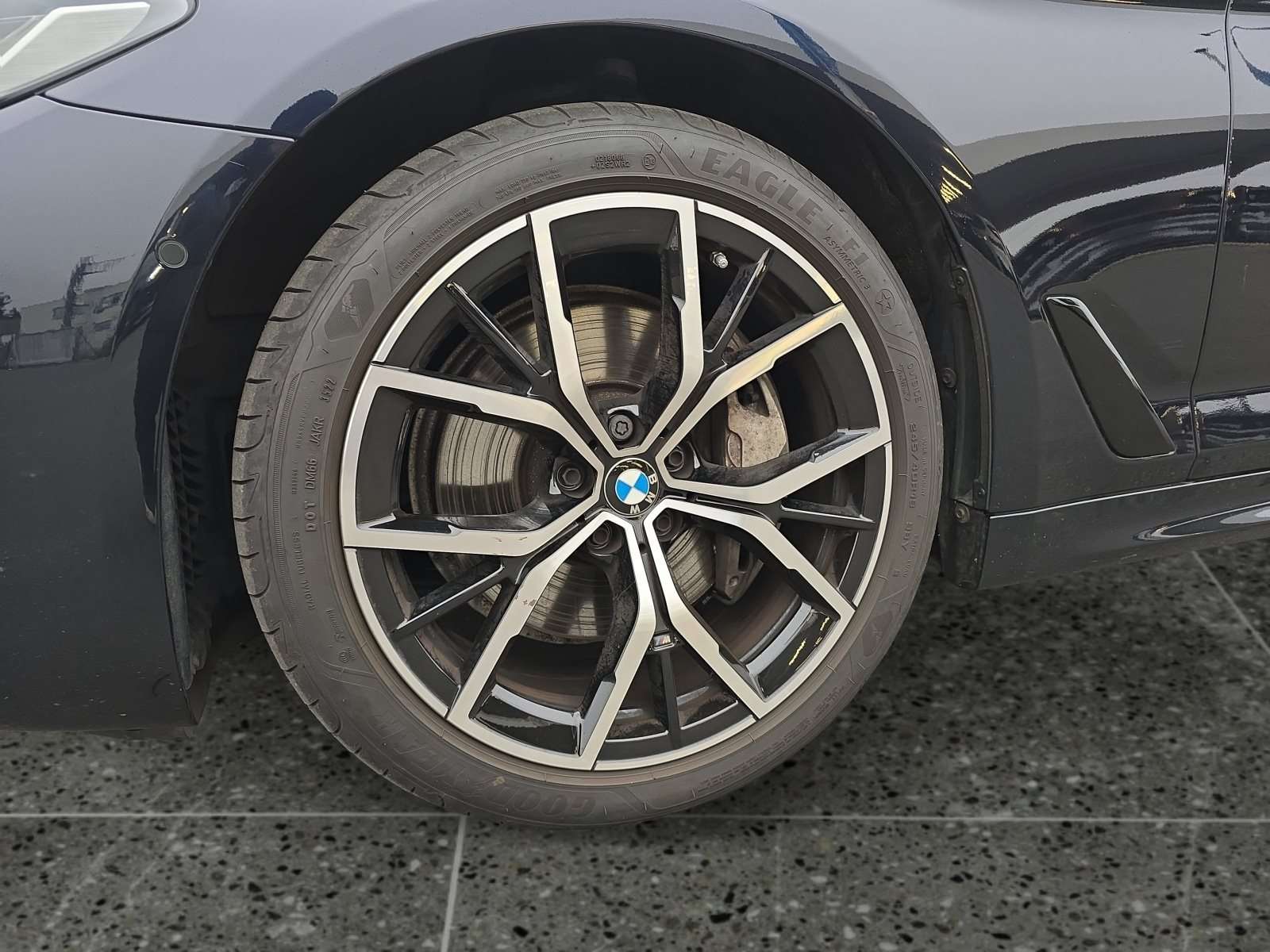 Fahrzeugbild eines BMW 5er-Reihe